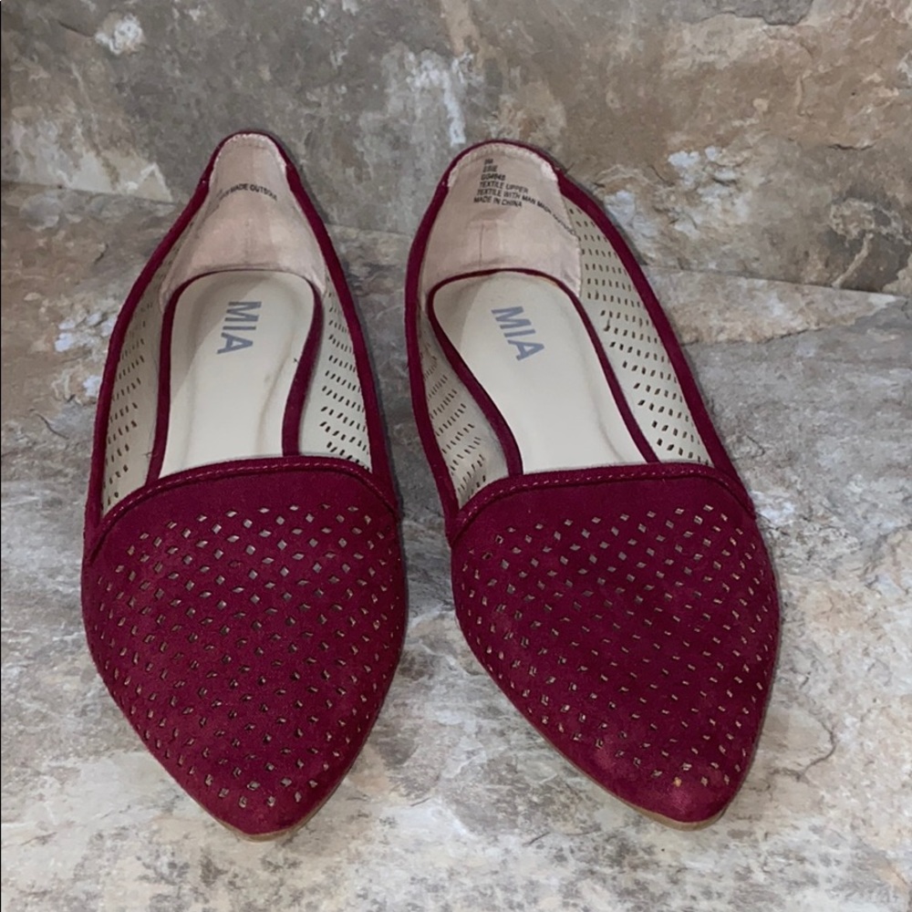 Burgundy MIA Flat shoes